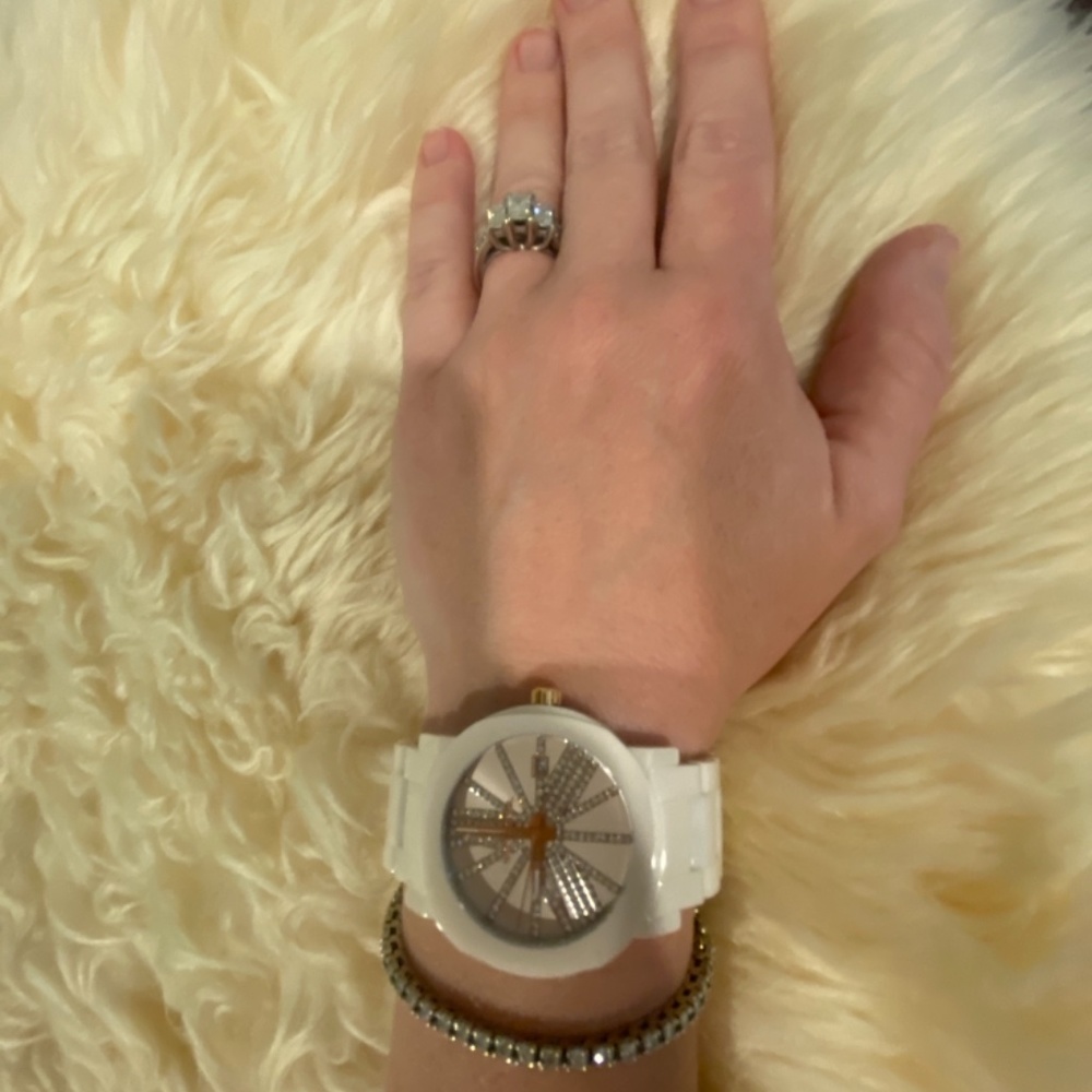 Watch - Picture 3 of 6